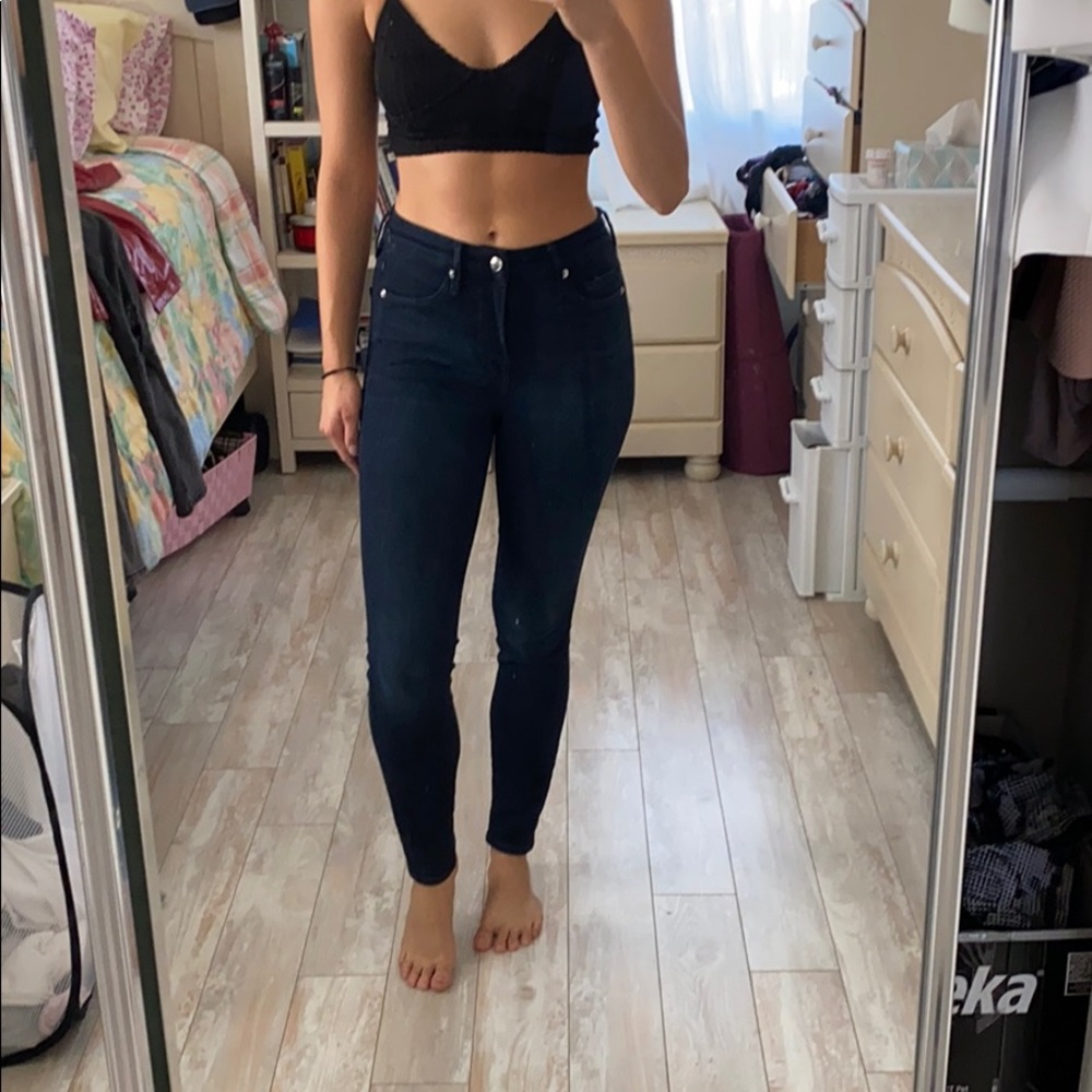 Dark wash stretchy skinny jeans